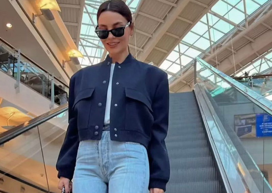 Veste courte structurée à boutons-pression