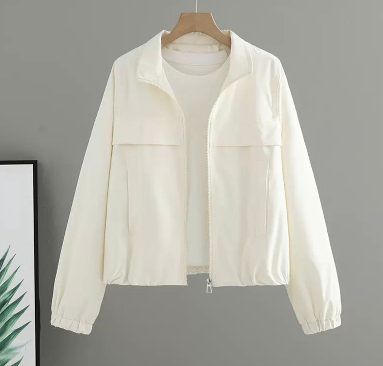 Veste légère zippée au style moderne