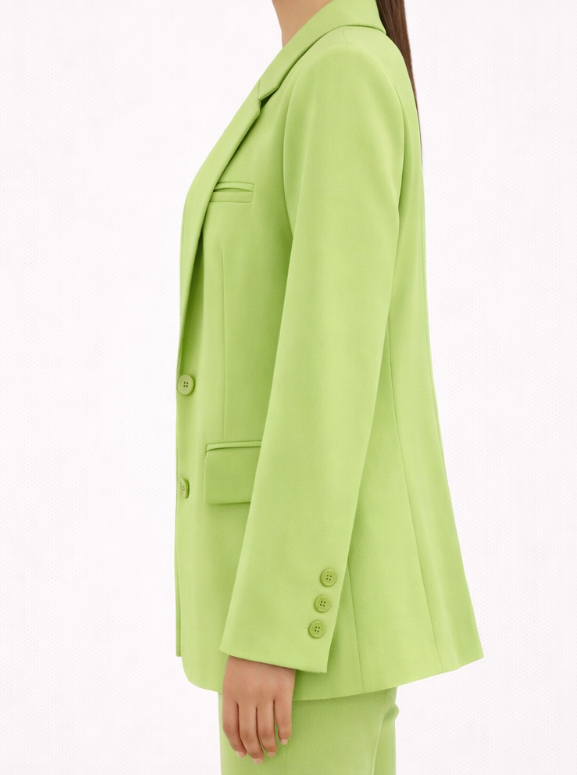 Blazer structuré à coupe élégante pour femme